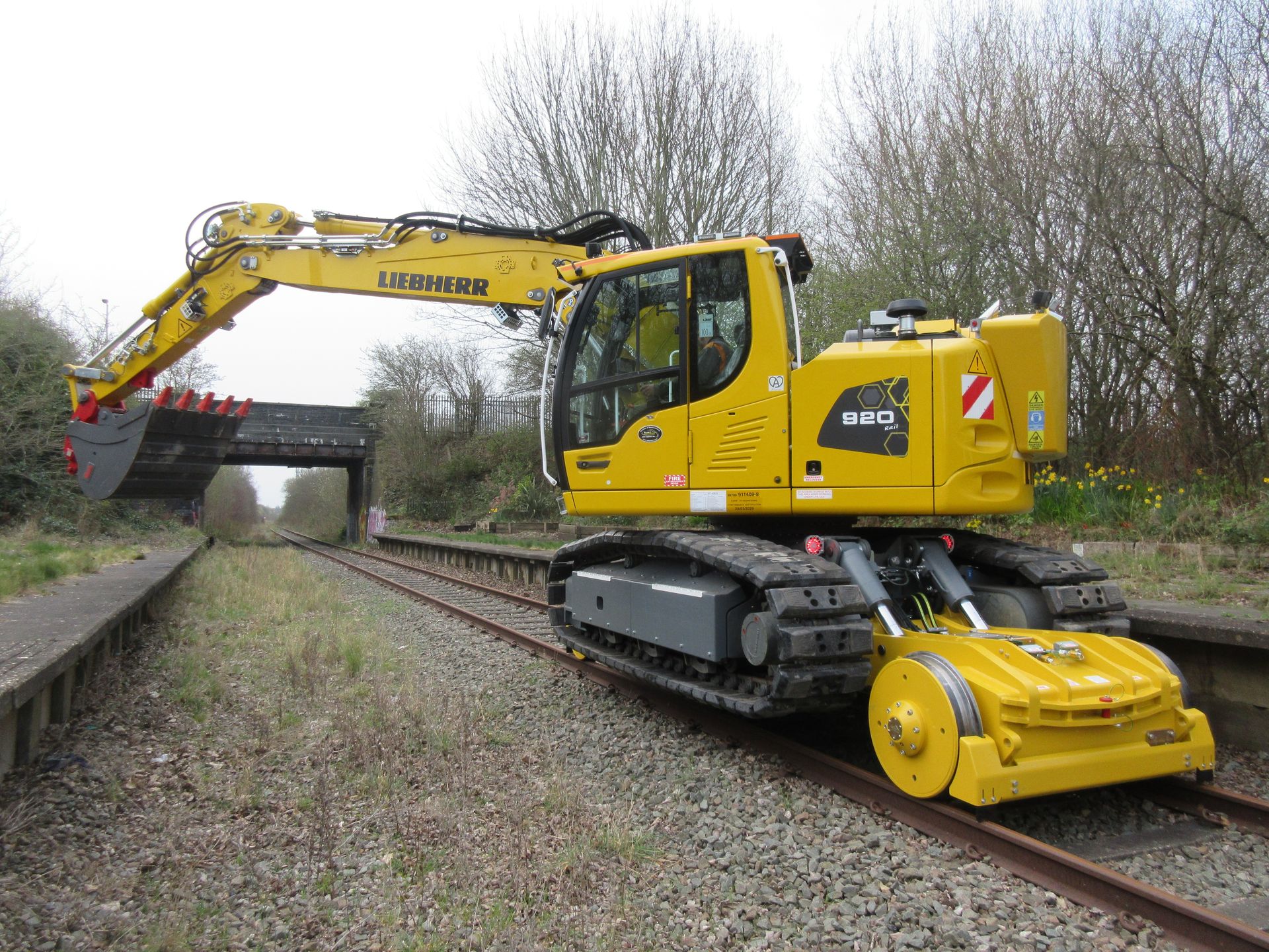 Liebherr R920 | Allan J Hargreaves Plant Engineers Ltd